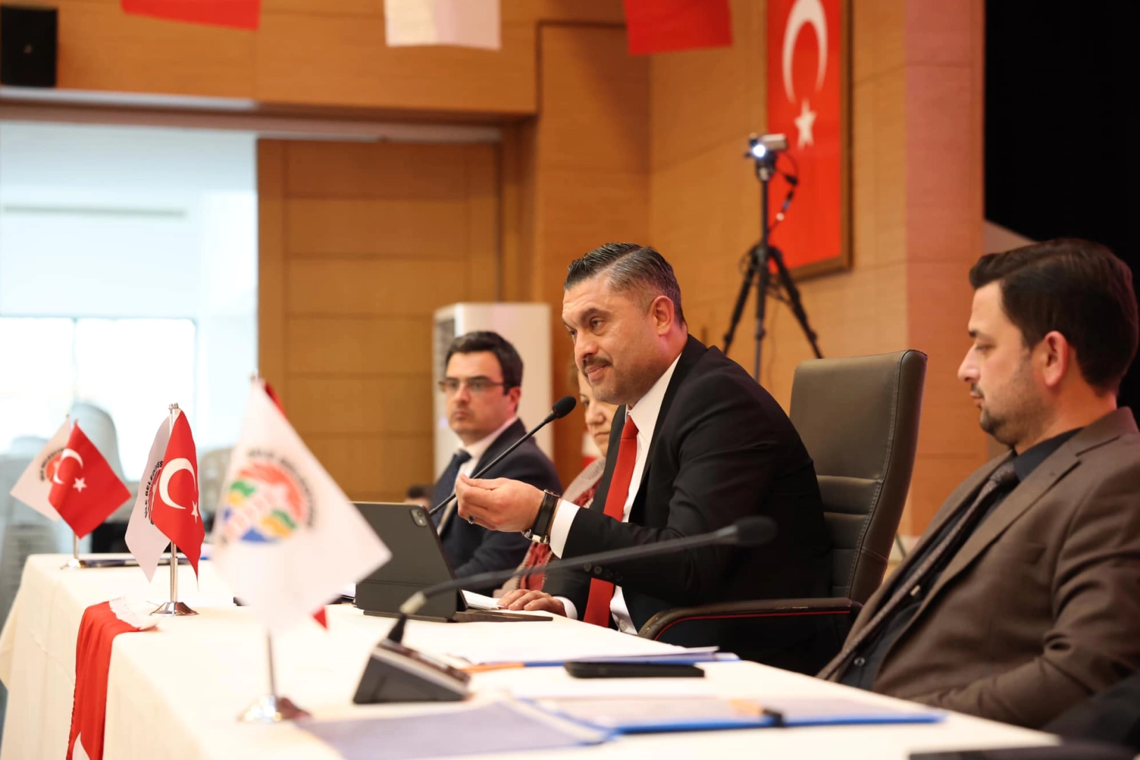 İstanbul Şile Meclisi'nde 'mikrofonu kapatın' gerginliği!